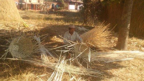 डोको बुनेरै बित्यो जिन्दगी