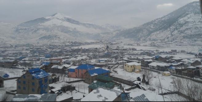 लगातारको हिमपातले जनजीवन अस्तव्यस्त