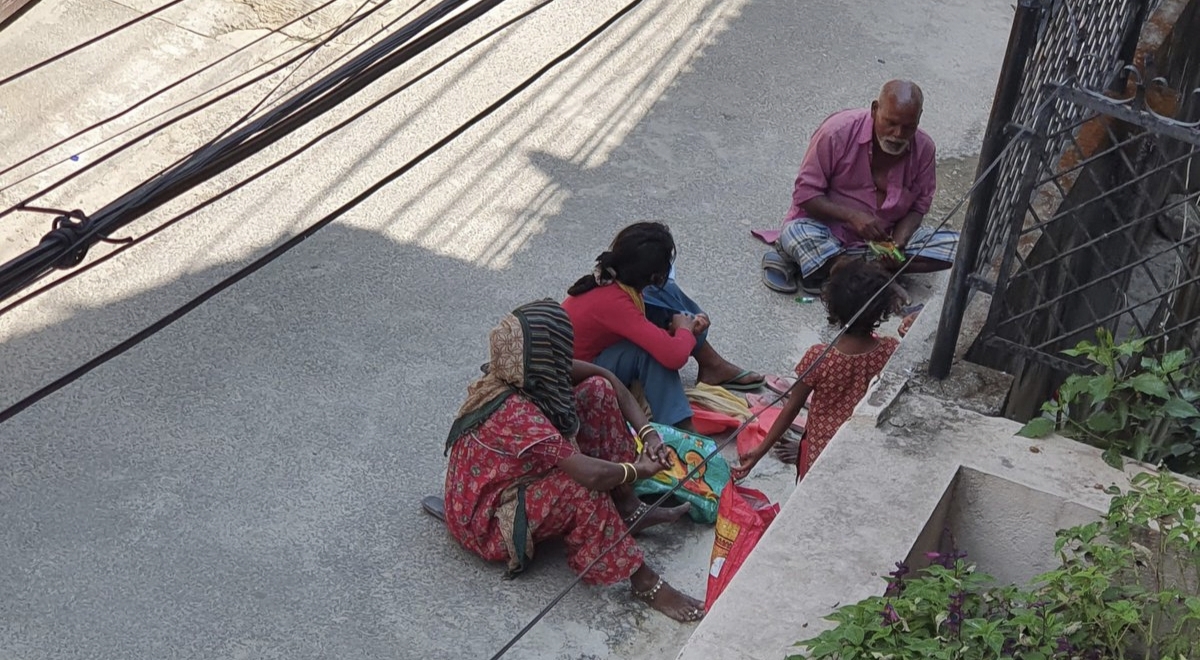 विपन्नलाई बिहान बेलुकाको छाक टार्नै मुस्किल