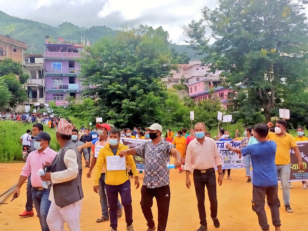 सुनकाेशी २ जलविद्युत खारेजी गर्न माझी समुदायद्वारा विरोध प्रदर्शन