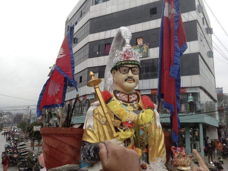 सुर्खेतमा पुनः राजा वीरेन्द्रको सालिक राखियो