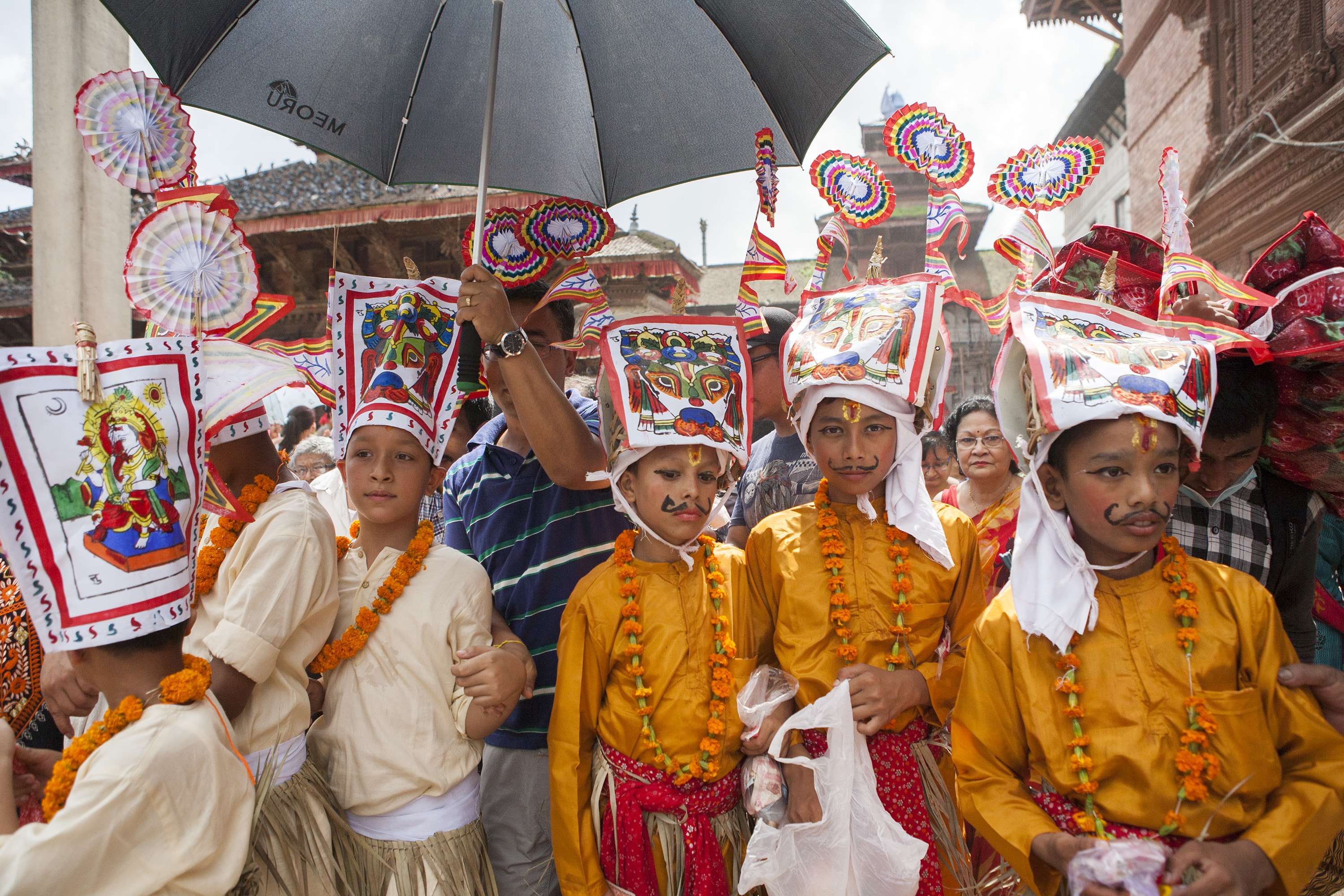 गाईजात्राको दोस्रो दिन उपत्यकामा चहलपहल, बौद्धमा रोपाइँजात्राको तयारी